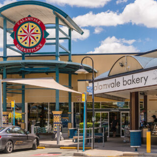 photo of the entrance to Calamvale Marketplace